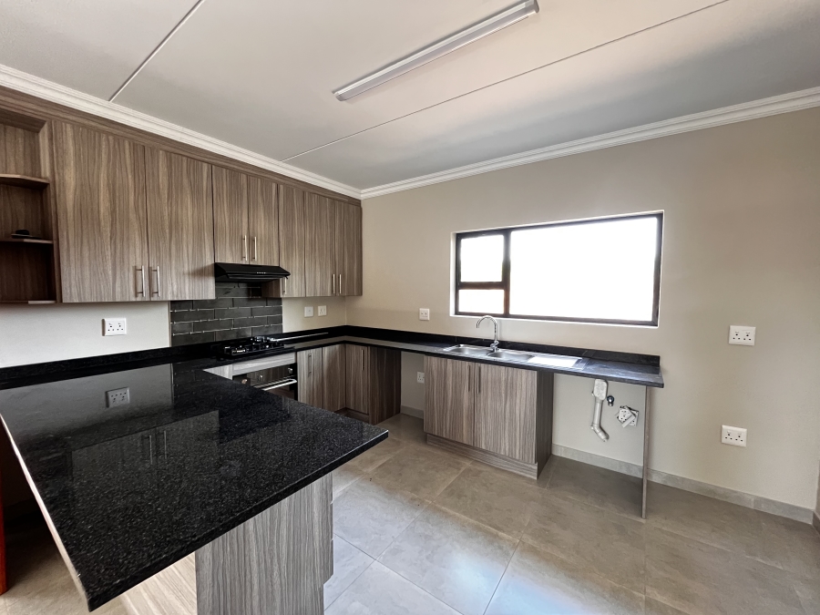 3 Bedroom Property for Sale in Van Der Hoff Park North West
